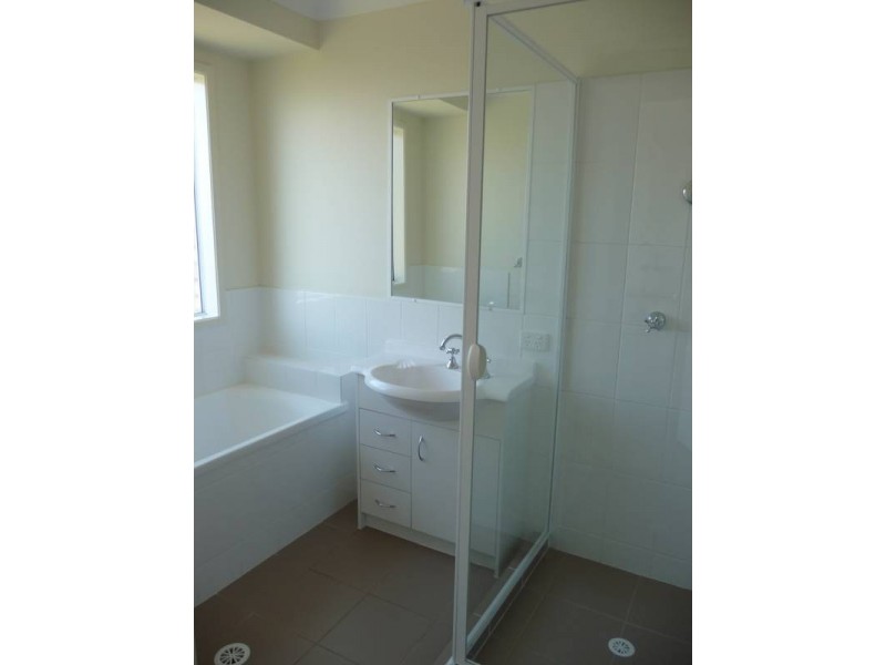 7 Hamill Place, Collingwood Park QLD 4301