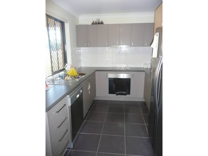 9 Beazley Court, Collingwood Park QLD 4301