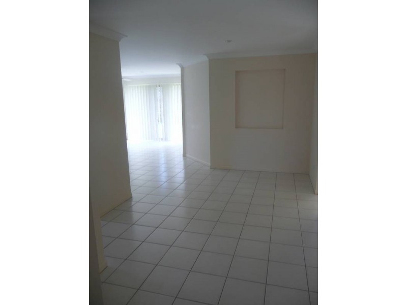 3 Acacia Close, Raceview QLD 4305