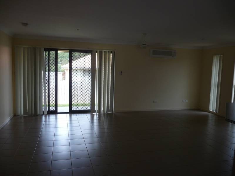 8 Kitching Court, Collingwood Park QLD 4301