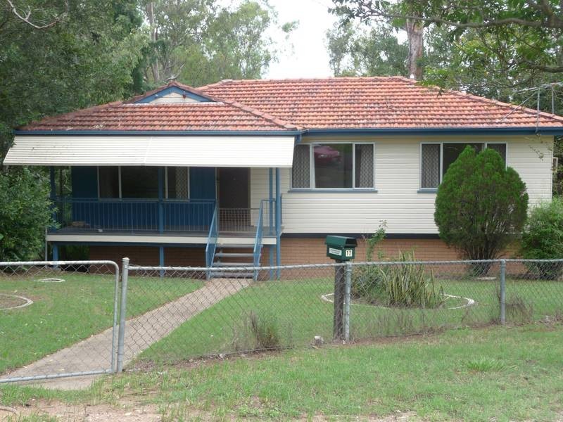 12 Fox Street, Redbank QLD 4301