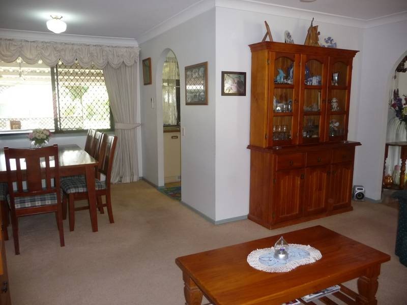 4 W G Hayden Drive, Collingwood Park QLD 4301