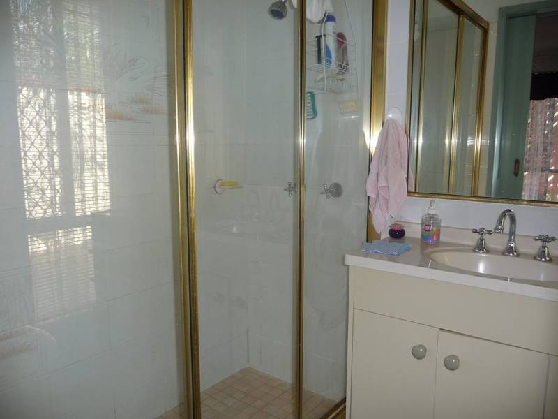 4 W G Hayden Drive, Collingwood Park QLD 4301