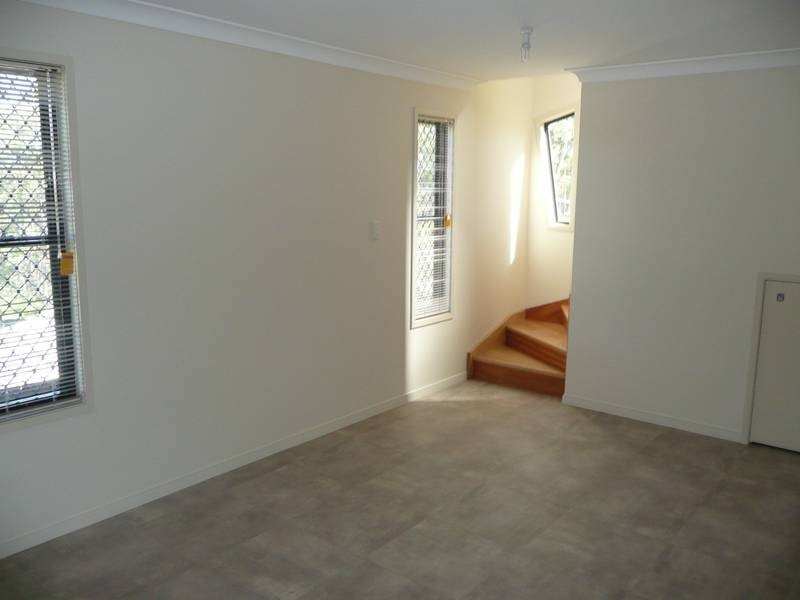 5/45a Law, Redbank QLD 4301