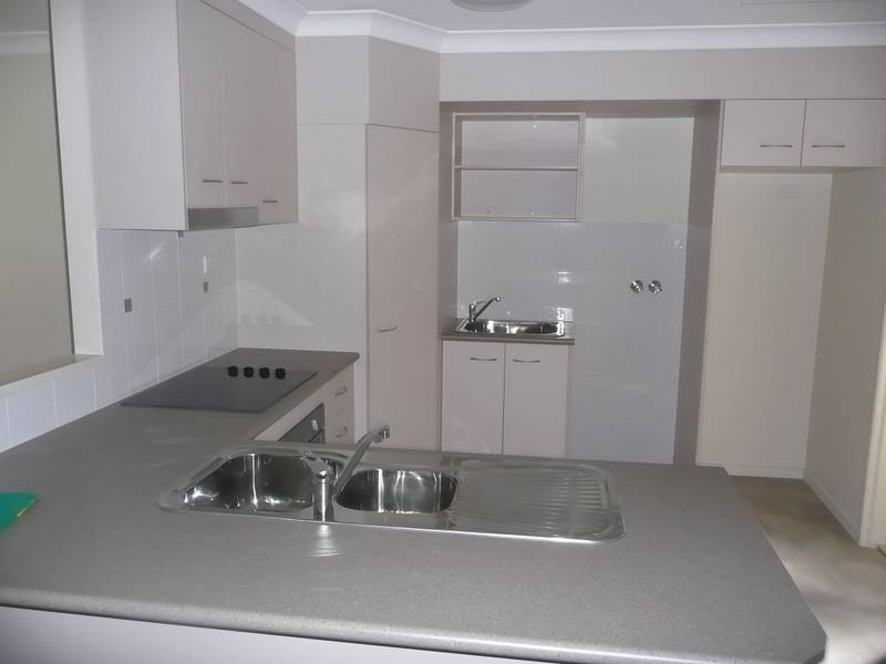 5/45a Law, Redbank QLD 4301
