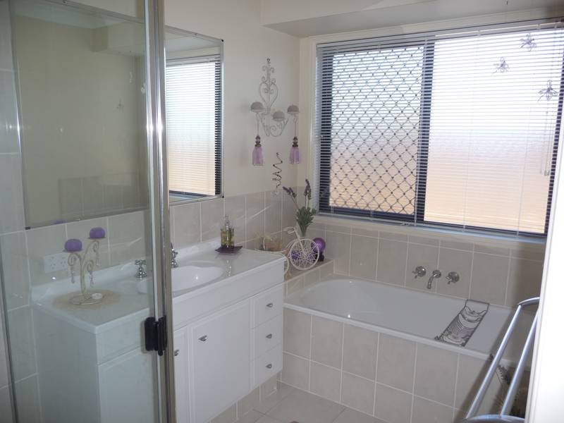 26 Macswiney Street, Collingwood Park QLD 4301