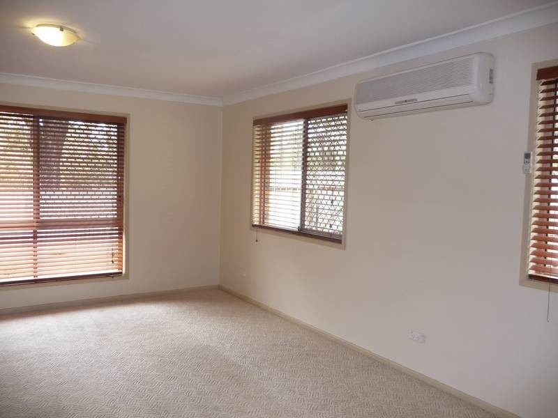 18 Perryman Crt, Collingwood Park QLD 4301