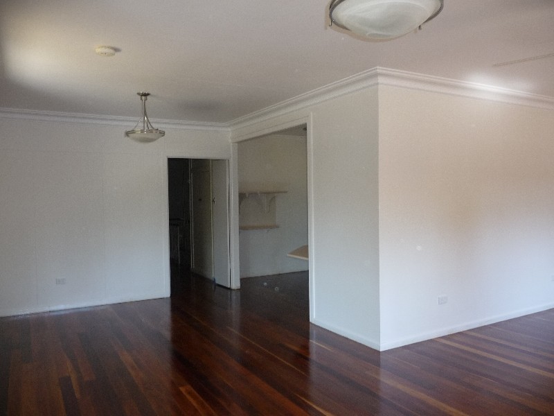 41 Ipswich Street, Riverview QLD 4303