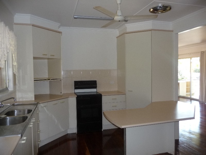 41 Ipswich Street, Riverview QLD 4303