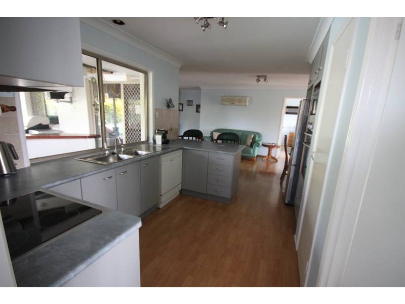 26 Gibbs Ave, Collingwood Park QLD 4301
