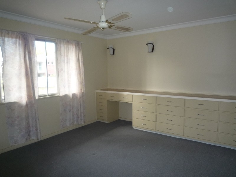 1 Spencer Street, Redbank QLD 4301
