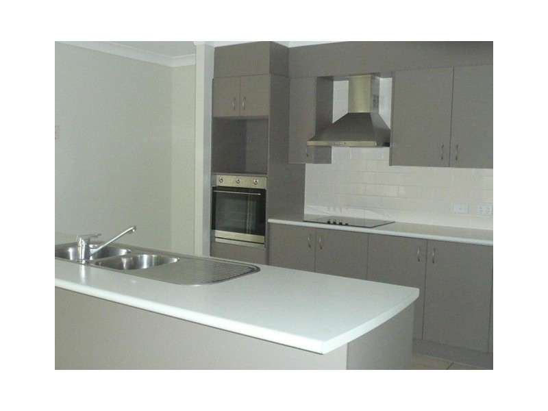 7 Delmere Court, Redbank Plains QLD 4301