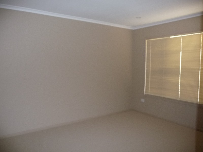 15 McInnerney Street, Collingwood Park QLD 4301