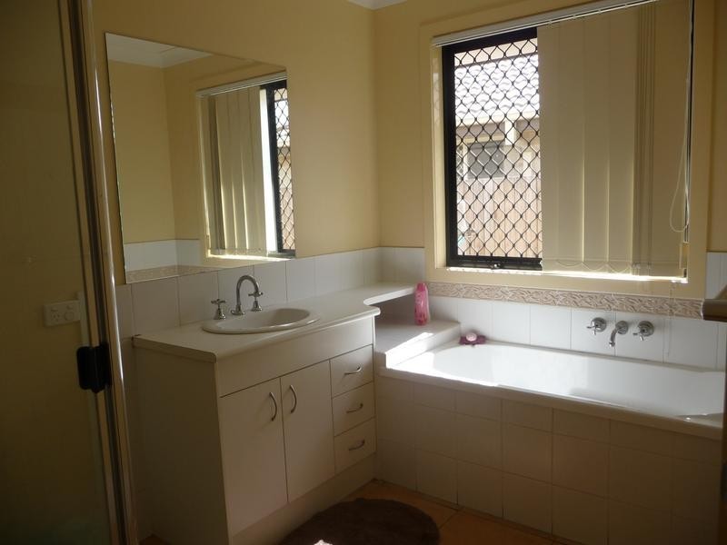 73 Tone, Collingwood Park QLD 4301