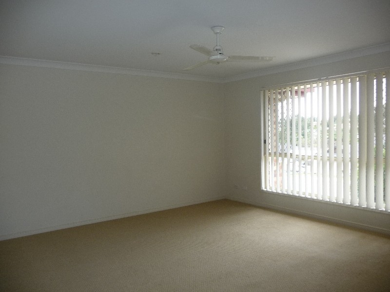 11 Cheihk Crescent, Collingwood Park QLD 4301