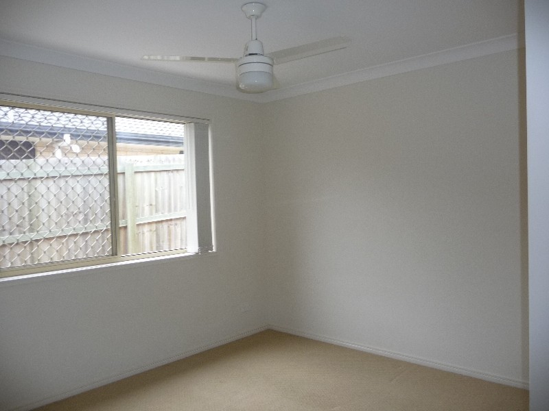 11 Cheihk Crescent, Collingwood Park QLD 4301