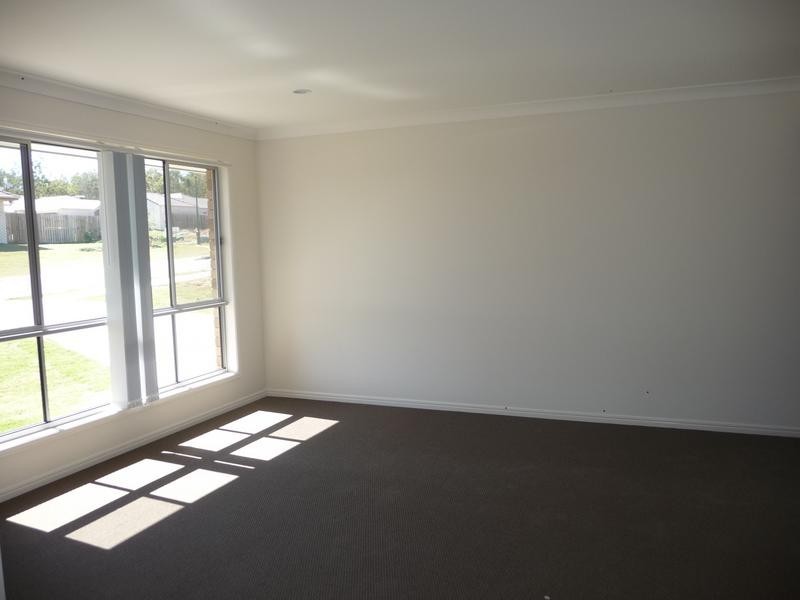 15 Julia Street, Brassall QLD 4305