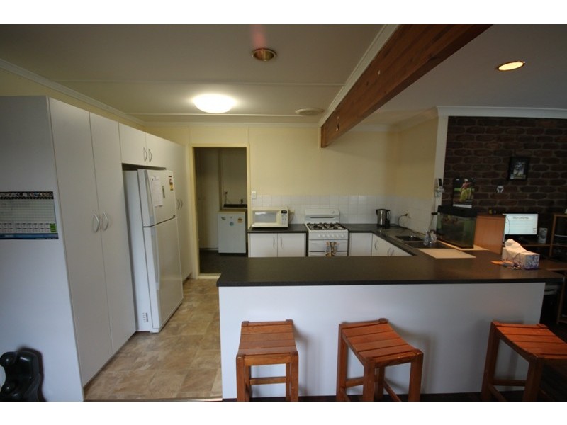 7 John Street, Redbank QLD 4301