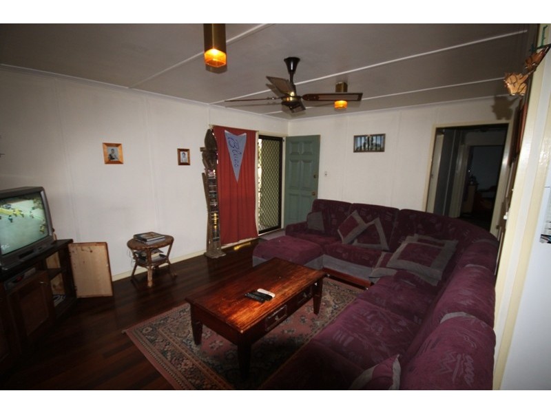 7 John Street, Redbank QLD 4301