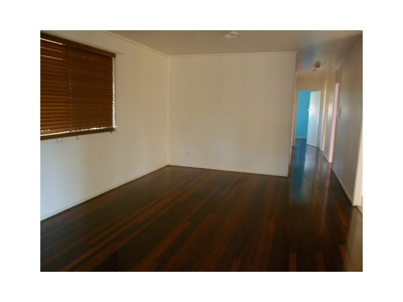 1 Sean Street, Riverview QLD 4303