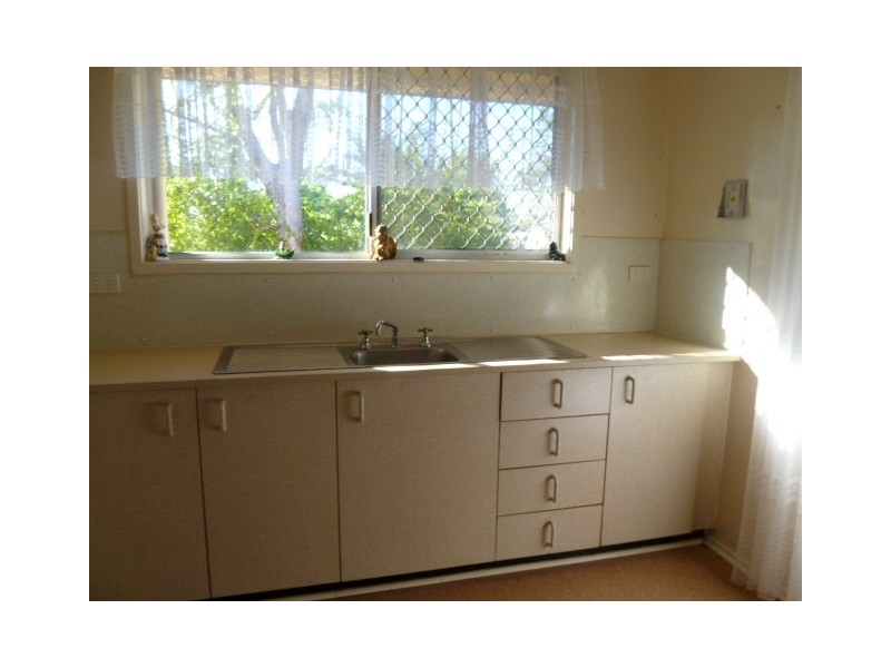 1 Sean Street, Riverview QLD 4303