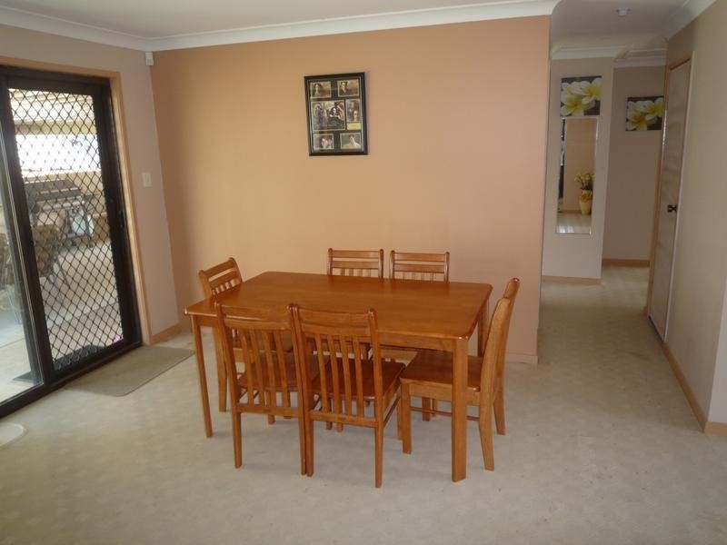 8 Paul Tully Avenue, Collingwood Park QLD 4301