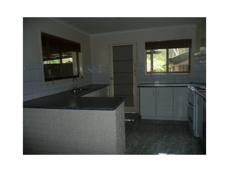 26 Manning Court, Collingwood Park QLD 4301