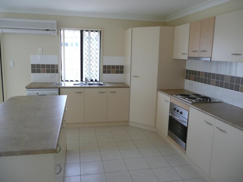 12 Skinner Street, Collingwood Park QLD 4301