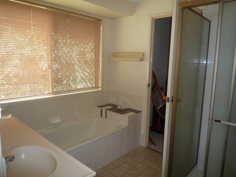 11 Kirrilly Court, Collingwood Park QLD 4301