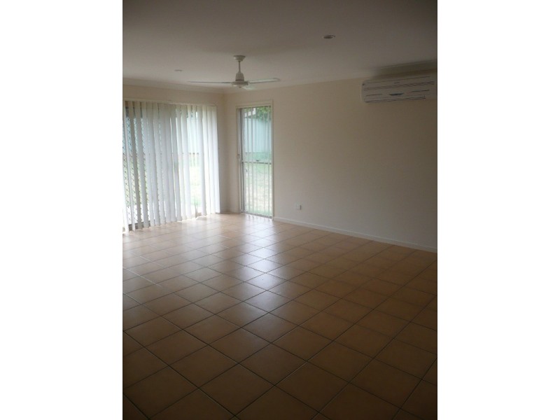 10 Wattle Crescent, Raceview QLD 4305