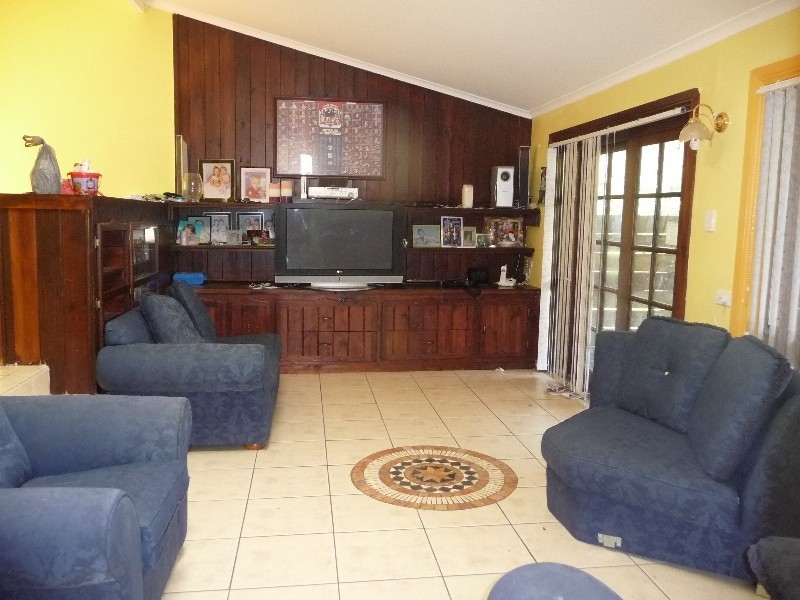 Redbank Plains QLD 4301