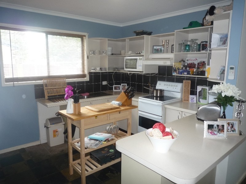 6 Irving Court, Collingwood Park QLD 4301