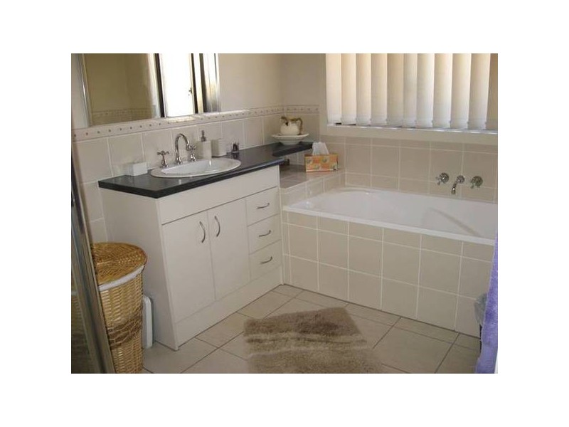 Collingwood Park QLD 4301