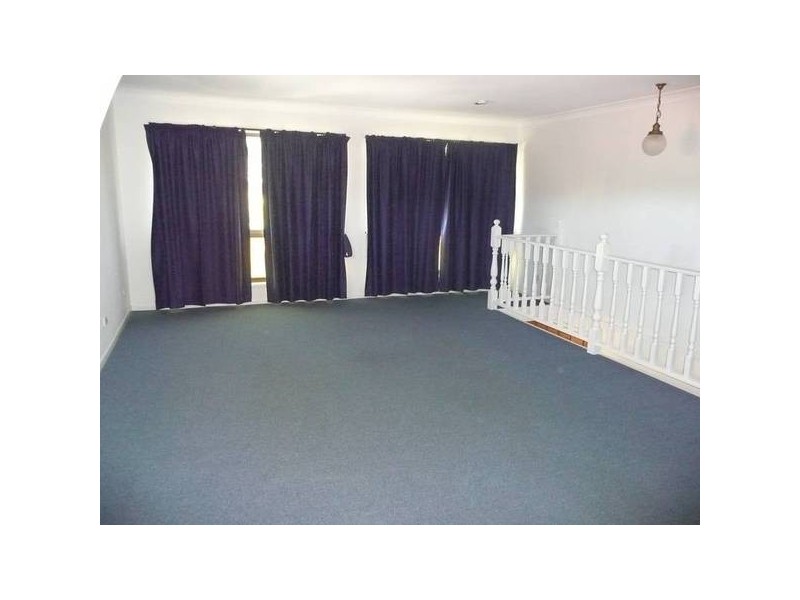 7 Whissen Court, Collingwood Park QLD 4301