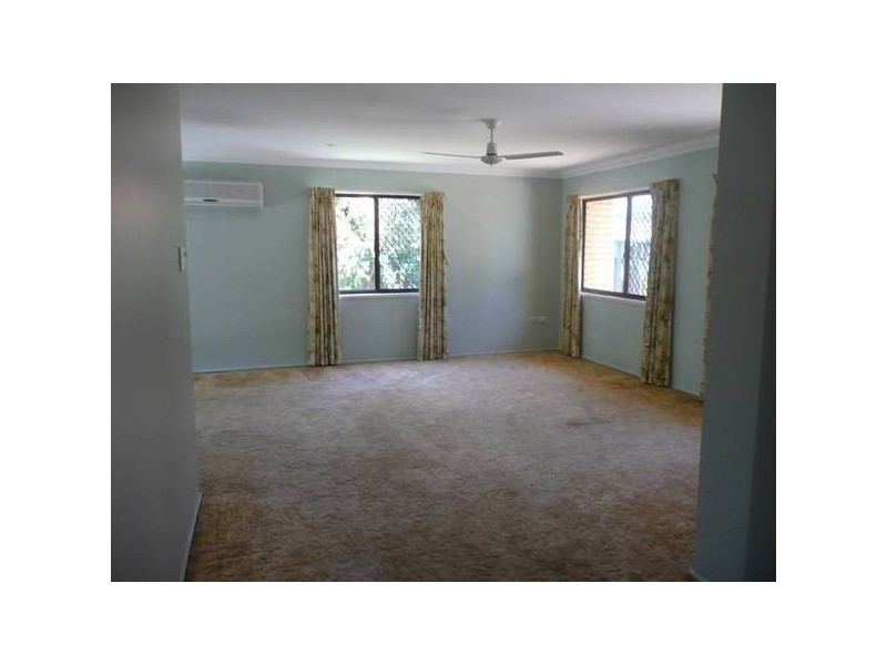 6 Reerden St, Collingwood Park QLD 4301