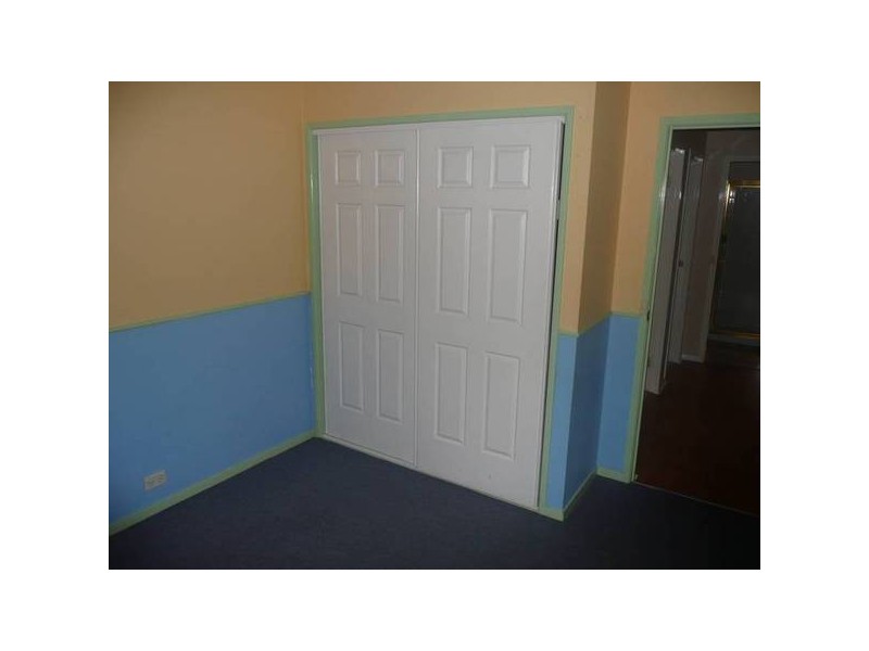 10 McCormack, Collingwood Park QLD 4301