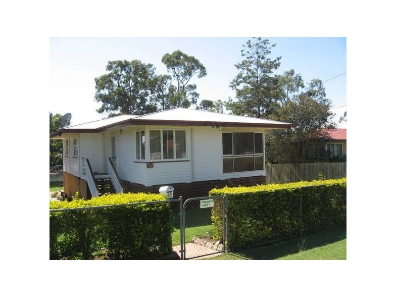 28 Price Street, Riverview QLD 4303