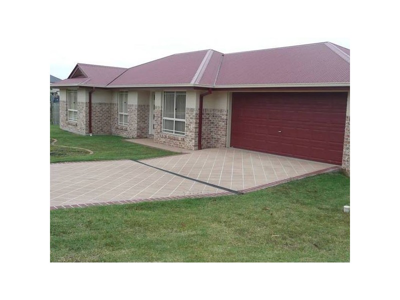 2 Connolly Crt, Collingwood Park QLD 4301