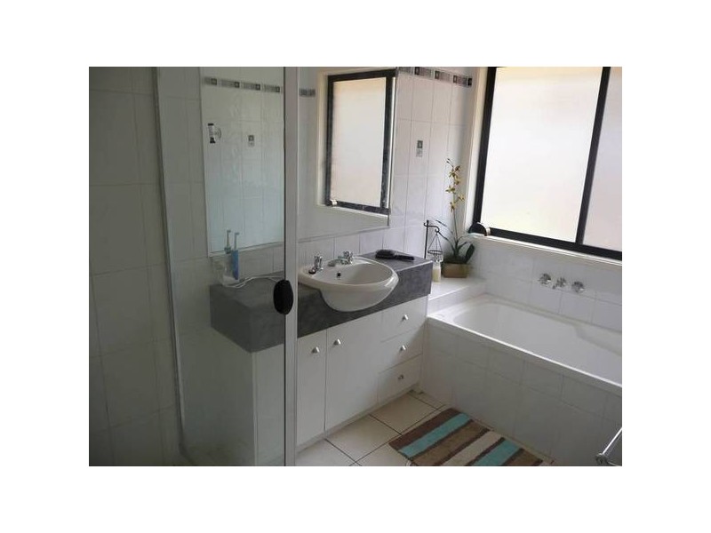 15 Deborah Dr, Collingwood Park QLD 4301