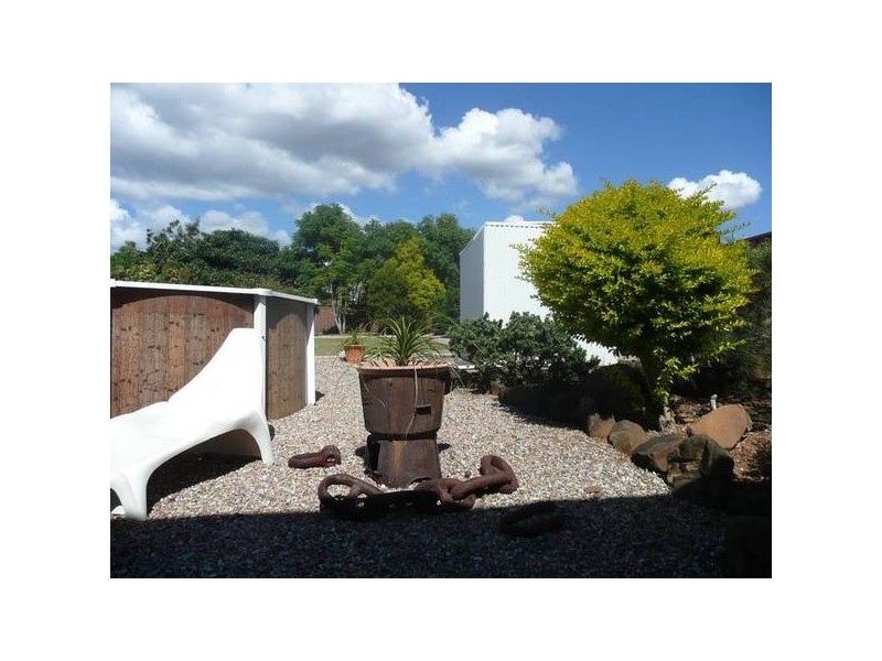 2 Toni Crt, Redbank Plains QLD 4301