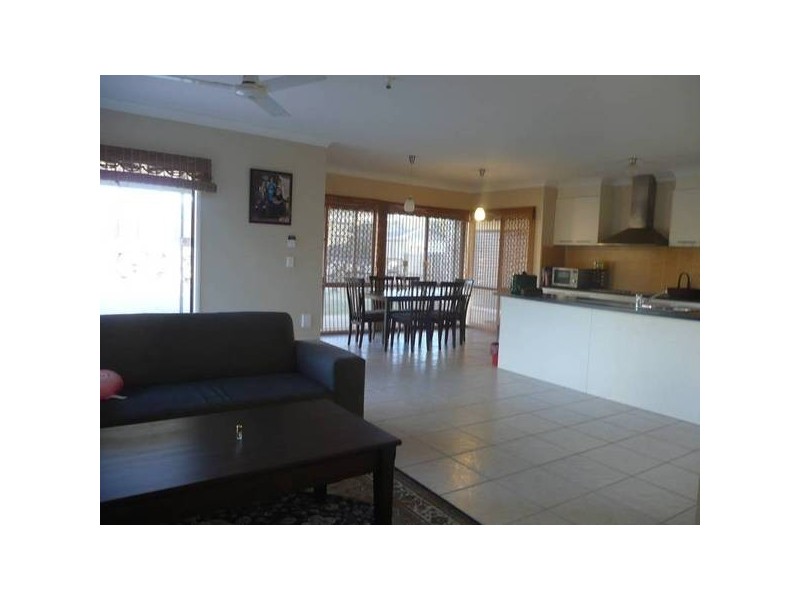 10 Plunkett Crt, Collingwood Park QLD 4301