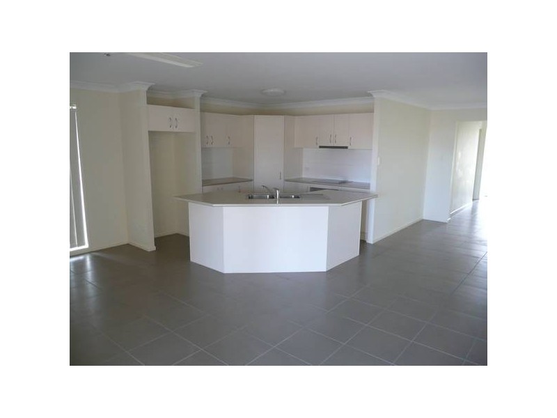 6 Explorer Street, Raceview QLD 4305
