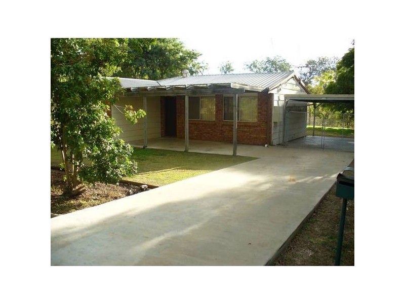 10 Tindle Street, Redbank Plains QLD 4301