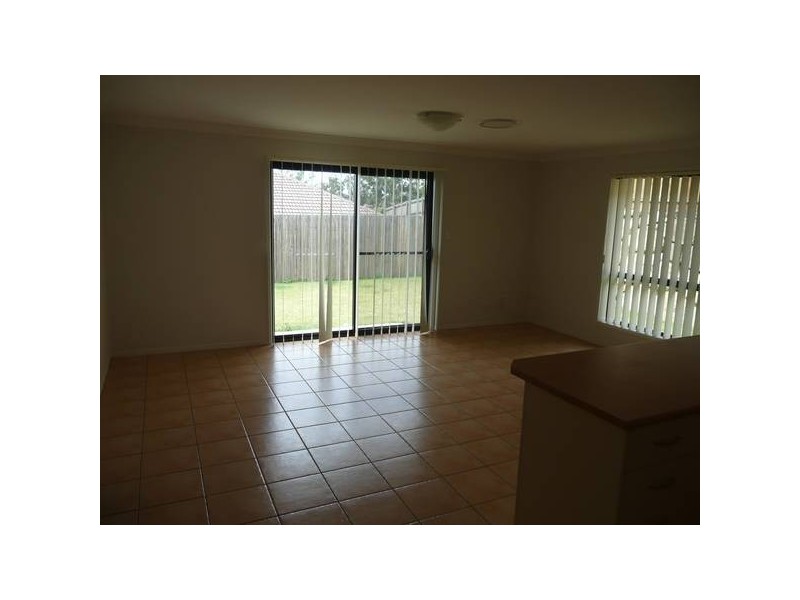 24 Isabella St, Collingwood Park QLD 4301