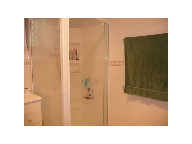5 taylor, Bundamba QLD 4304