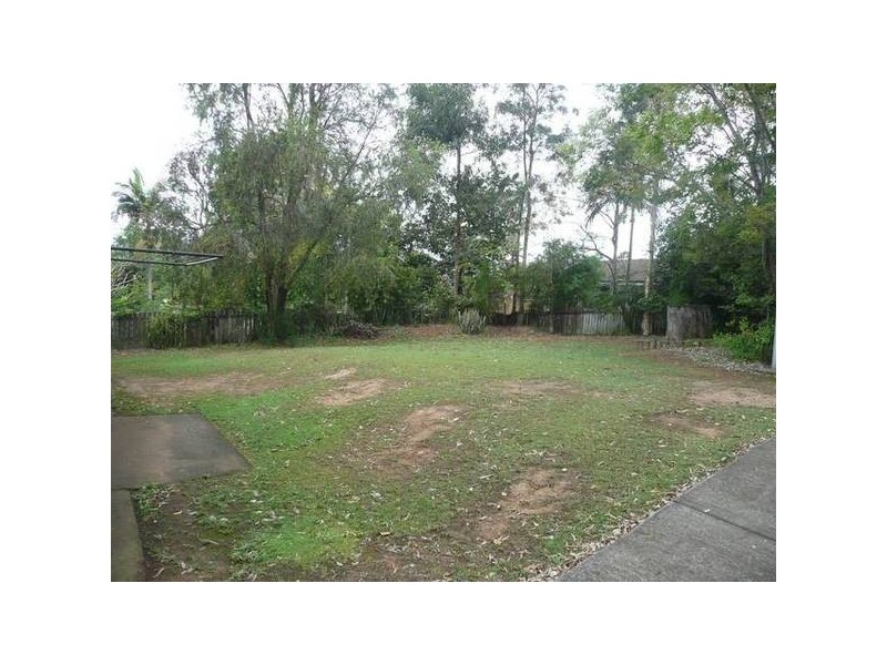 8 Dobell Ave, Collingwood Park QLD 4301