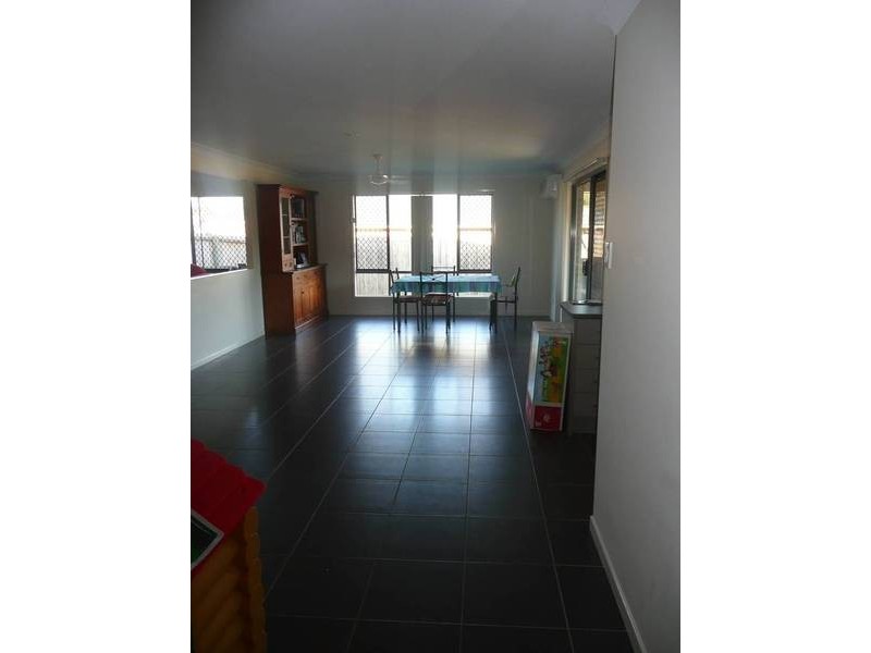 9 Beazley Court, Collingwood Park QLD 4301