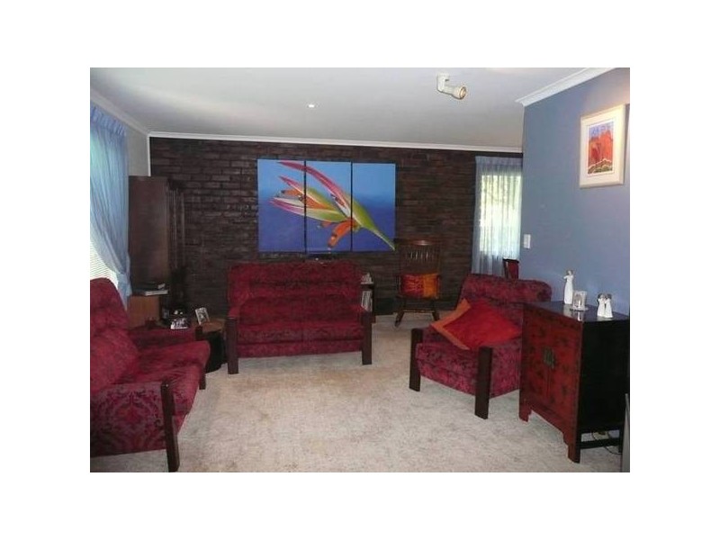 10 Fowler St, Collingwood Park QLD 4301