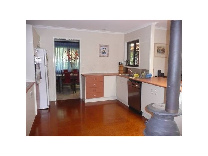 10 Fowler St, Collingwood Park QLD 4301