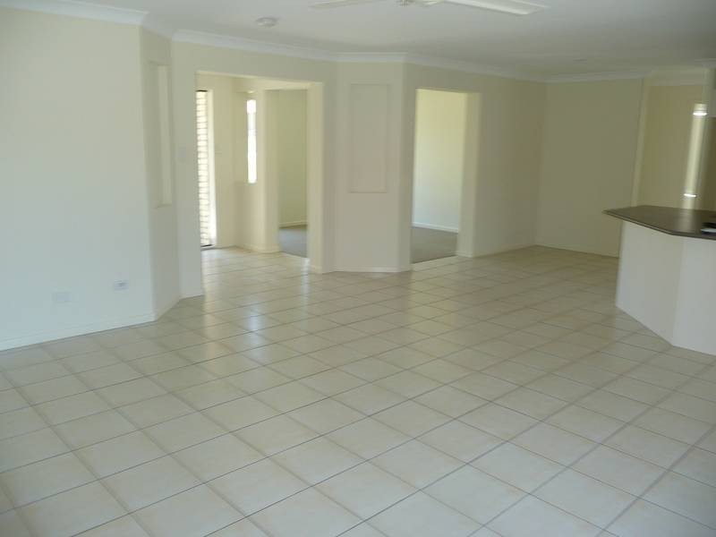 7 Beazley Court, Collingwood Park QLD 4301